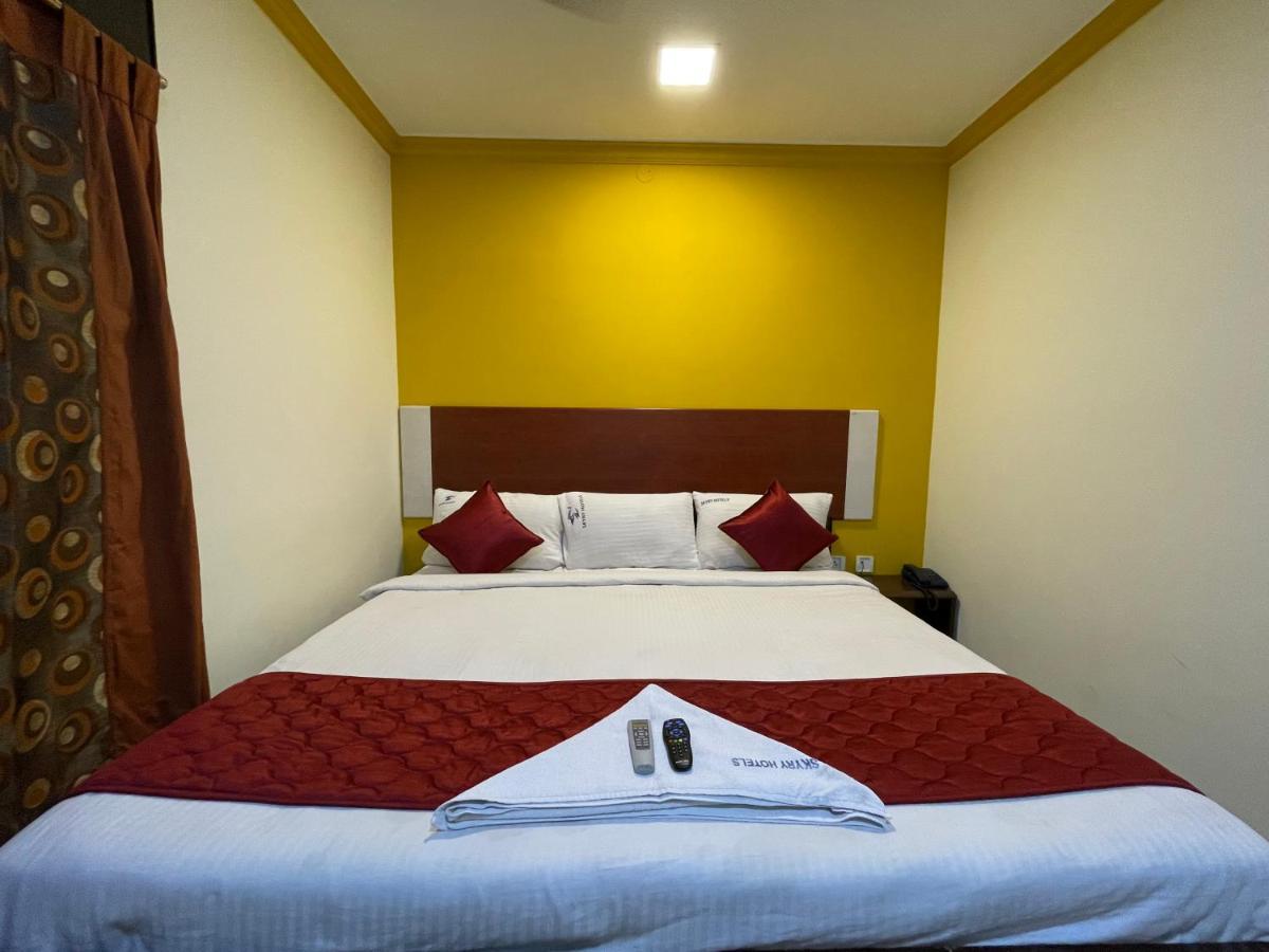 Skyry Hotels Adyar チェンナイ エクステリア 写真