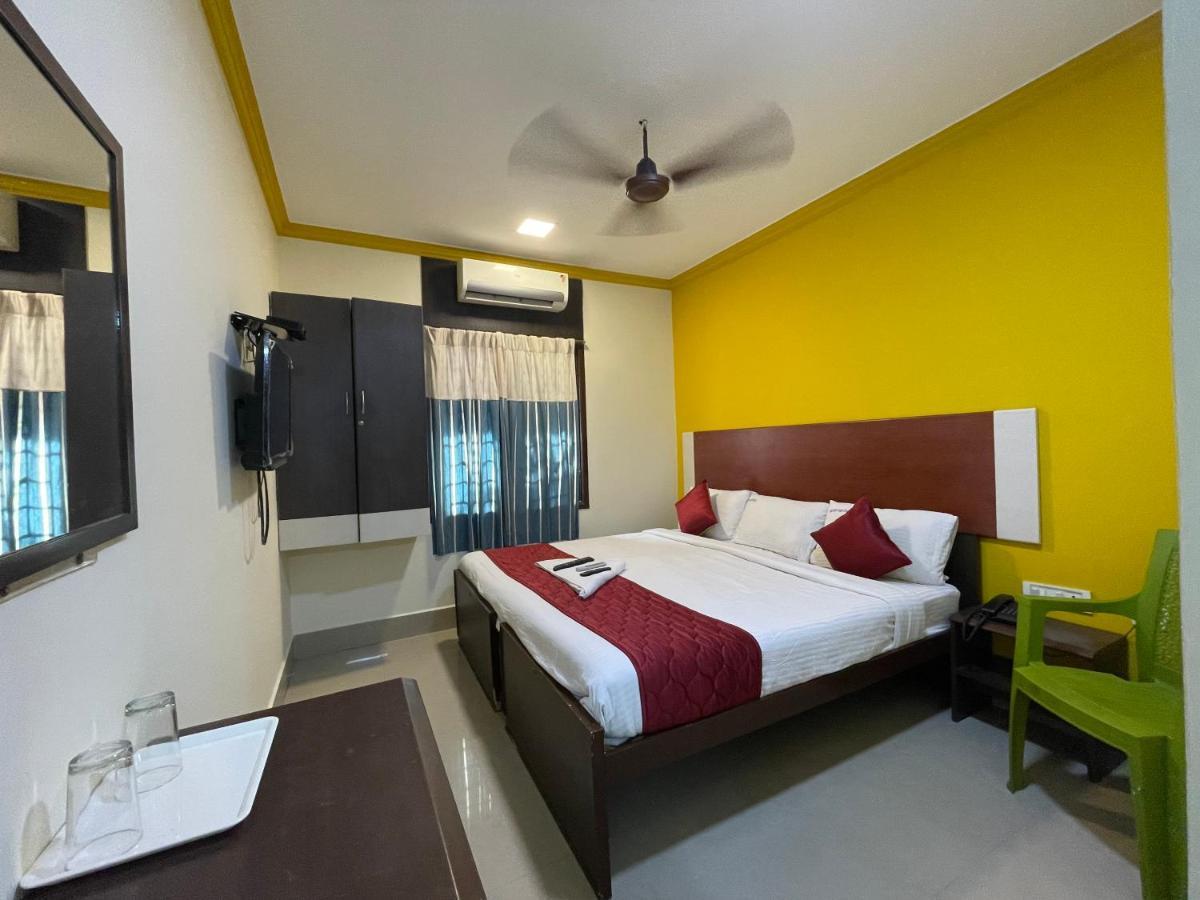 Skyry Hotels Adyar チェンナイ エクステリア 写真